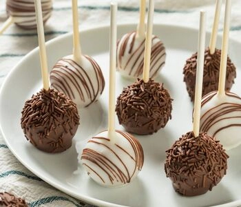 cake pops - un gteau simple et délicieux sur un bton