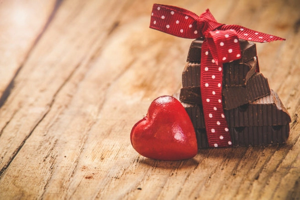 pourquoi le chocolat est lun des cadeaux danniversaire les plus originaux