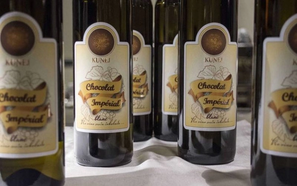 chocolat imperial - le premier vin de chocolat de slovénie 