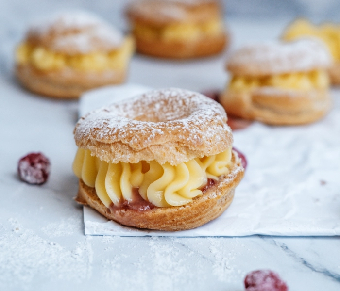 paris brest avec crème à la vanille bam et framboises