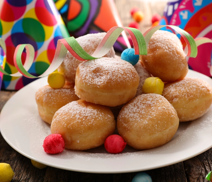 des beignets sains sortis du four