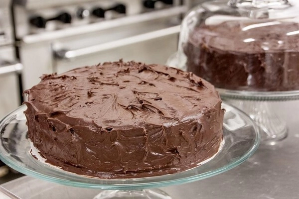 gteau au chocolat et aux pignons de pin
