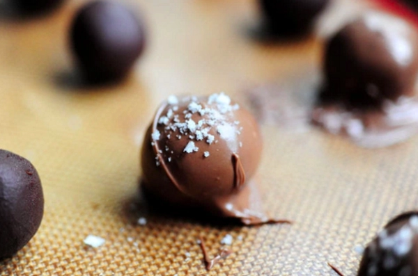 truffes au chocolat et au sel de mer