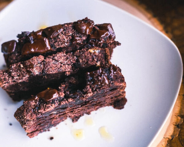 pain de banane au chocolat et au beurre de cacahuète