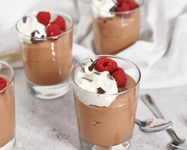 mousse au chocolat dans un verre