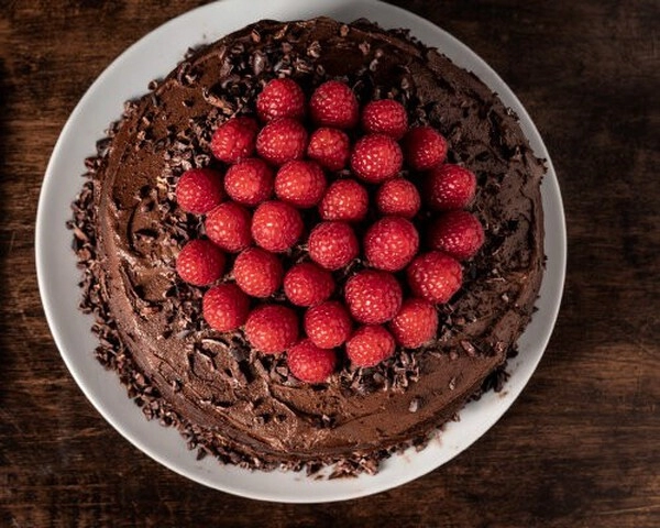 gteau au chocolat et aux framboises